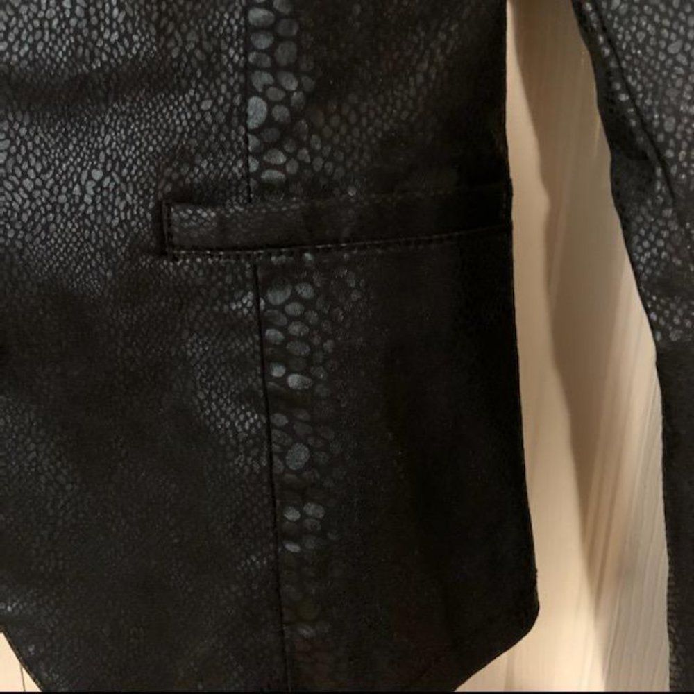 Calvin Klein Jeans Metallic Embossed Snake Texture Jacket - Picture 6 of 7